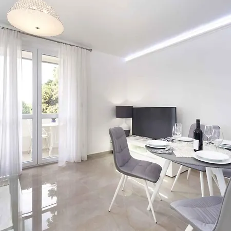 In - Istrien 42153 Appartement Poreč
